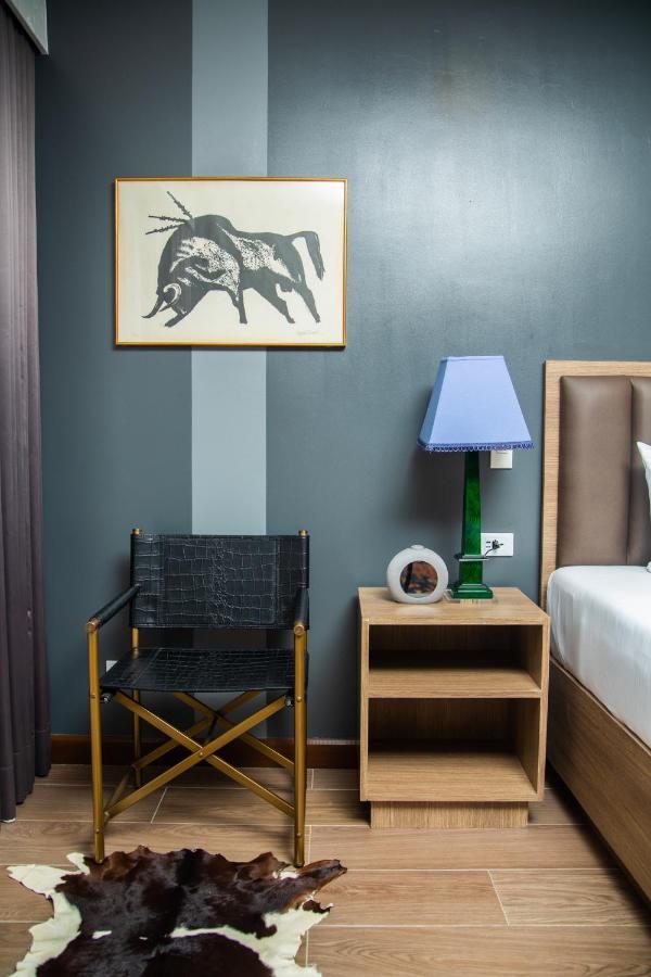 Hotel Unwnd Flats à Makati City Extérieur photo