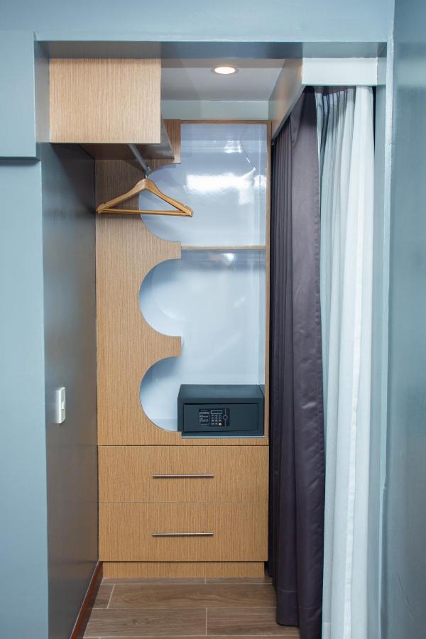 Hotel Unwnd Flats à Makati City Extérieur photo